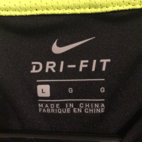 Neon Nike Dri-Fit T-shirt - Picture 3 of 3